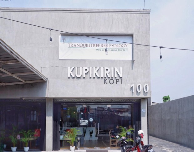Kupikirin Kopi via Pergi Kuliner, 1. Toko Kopi Seduh, 2. Koffie Home, 3. Kedai Palito, 4. De Ngokow Coffee Roastery &amp; Tea Club, 5. Ladang Coffee, 6. Bakoel Susu, 7. Widstick Coffee and Dessert, 8. Roti Bakar 88, 9. Two D Coffee Roastery, 10. Warung Starmeal , 11. You Coffee and Resto, 12. Batavia Kofffie, 13. Sipirock Coffee, 14. Kapiola, 15. JAG’s Kitchen, 16. Kupikirin Kopi, 17. Lemme Get Space Coffee &amp; Co Working, 18. Netijen Café &amp; Resto, 19. Kedai BR Live Musik, 20. The Café Langit, 21. Pallet Coffee Jagakarsa, 22. Happiness Kitchen and Coffee Jagakarsa, 23. Latar Kopi, 24. Cafe &amp; Resto Serendipity (Poolside &amp; Garden View), 25. Garden Cafe, 26. Kedai Abah Coffee Jagakarsa, 27. Ranies Kitchen &amp; Coffee, 28. Sure Coffee &amp; Eatery Jagakarsa, 29. Dessert Darlings by Agustina Anggri, 30. Worthland Coffee, 31. Western Cape, 32. Warkop Berkah Big’s Family, 33. TEGUK, 34. KOPIOLA, 35. TETTA KOPI