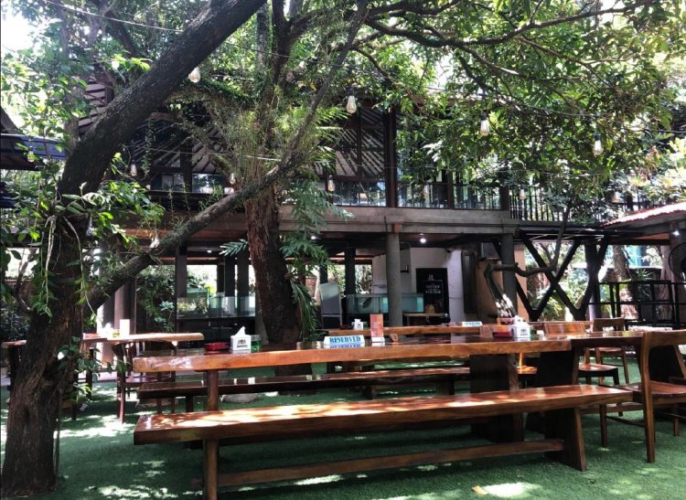 Manca Rempah Seafood, 1. Pepper Lunch, 2. Deloret, 3. Pondok Suryo Begor, 4. Cerita Rasa, 5. Backyard Kitchen & Grill, 6. Tanatap, 7. Loka Padang, 8. Pizza Lab, 9. Luberground, 10. Manca Rempah Seafood, 11. Obrol Kopi, 12. King Seafood, 13. dipuri, 14. Gordi HQ, 15. Ottoman’s Coffee Brewer (Lantai Ground, Cilandak Town Square), 16. Social Affair Coffee & Baked House, 17. Holycow! Steak House by Chef Afit (Lantai 1, Cilandak Town Square), 18. Rumah Makan Pagi Sore, 19. Shabu Hachi, 20. Super Suki, 21. Sate Khas Senayan, 22. Roti Bakar 88
