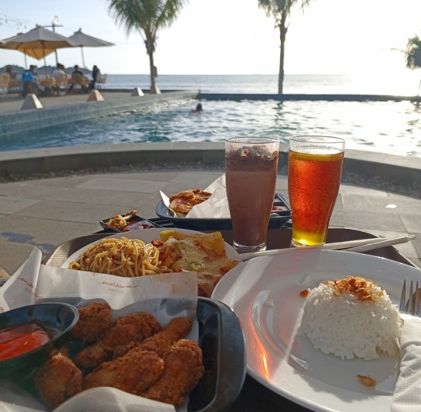 Marawa Beach Club Rati Antika, 1. KIOSK MEAT & GRILL RESTAURANT, 2. Marawa Beach Club, 3. Rimbun Espresso & Brew Bar, 4. Kedai Cisangkuy GOR, 5. V Coffee, 6. Safari Garden Cafe & Restaurant, 7. Kedai Mie Ramen & Sushi, 8. Kubik Koffie, 9. Rumah Sukokopi, 10. Mandy’s Ice cream & Cafe, 11. Padang Old Town Resto Gallery, 12. Bacarito Kopi, 13. Cafe Merjer, 14. Yangi Beach Café, 15. Mama Okky Coffee dan Resto, 16. Menyala Coffee & Roastery, 17. The Rang Awak, 18. Pavilon Coffee, 19. Ateh Pagu Cafe & Resto, 20. Level 8 Cafe & Lounge, 21. Alter Cafe and Studio, 22. Mie Ramen Bandung Café, 23. Chocolate Changer UPI