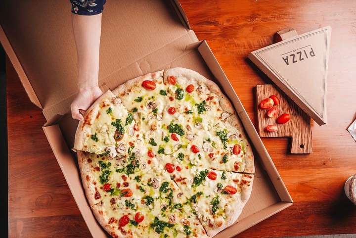 Pizza Lab via Qraved, 1. Pepper Lunch, 2. Deloret, 3. Pondok Suryo Begor, 4. Cerita Rasa, 5. Backyard Kitchen & Grill, 6. Tanatap, 7. Loka Padang, 8. Pizza Lab, 9. Luberground, 10. Manca Rempah Seafood, 11. Obrol Kopi, 12. King Seafood, 13. dipuri, 14. Gordi HQ, 15. Ottoman’s Coffee Brewer (Lantai Ground, Cilandak Town Square), 16. Social Affair Coffee & Baked House, 17. Holycow! Steak House by Chef Afit (Lantai 1, Cilandak Town Square), 18. Rumah Makan Pagi Sore, 19. Shabu Hachi, 20. Super Suki, 21. Sate Khas Senayan, 22. Roti Bakar 88