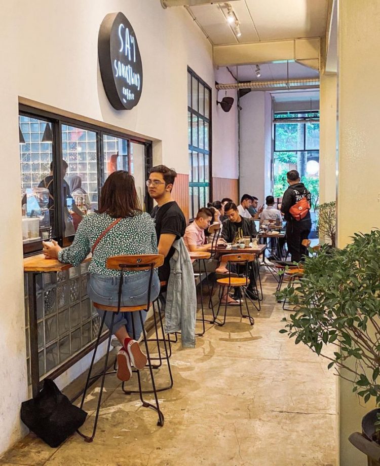 Say Something Coffee, 1. Kopi Selamat Pagi, 2. 2Madison Café, 3. Eighty Nine Eatery, Coffee & Spirits, 4. Shisha Cafe, 5. Say Something Coffee, 6. Minimal Coffee and Space, 7. Koi Kemang, 8. Nutmeg Cuisine & Bar, 9. Anomali Coffee, 10. Alenia Papua Coffee & Kitchen, 11. 7 Speed Coffee, 12. KopTul, 13. Kedai Kupu Kopi, 14. CITRUSY COFFEE Mampang, 15. Kopi Tepar