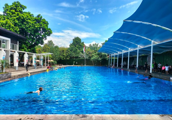 Siliwangi Swimming Pool Norman Athena