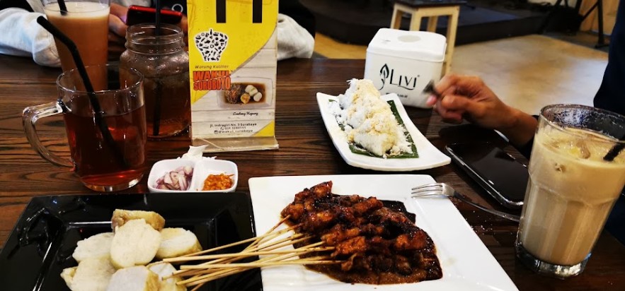 Wakul Suroboyo mami heni, 1. Soto Lamongan Cak Har, 2. Zangrandi Ice Cream, 3. Sate Klopo Ondomohen Bu Asih, 4. Sego Sambel Mak Yeye, 5. G-Walk, 6. Pakuwon Food Festival, 7. Rawon Setan – Embong Malang, 8. Bebek Sinjay – Ahmad Yani, 9. Rawon Kalkulator, 10. Rawon Pak Pangat Wonokromo, 11. Soto Ambengan Pak Sadi, 12. Soto Ayam Cak To Undaan Wetan, 13. Kepiting Cak Gundul 1992, 14. Tahu Campur H. ABD. Mahfud Asli Kalasan, 15. Spesial Belut Surabaya H. Poer, 16. Nasi Bebek Tugu Pahlawan Asli, 17. Warung Nasi Cumi-Cumi (Ibu Atun), 18. Sari Laut Kapasan, 19. Bebek Palupi, 20. Wakul Suroboyo, 22. Sentra Wisata Kuliner Deles, 23. Sentra Wisata Kuliner Dharmahusada, 24. Nasi Empal Pengampon, 25. Bakso Daging Sapi P.Sabar, 26. Michael TJ Gelato, 27. Wisata Kuliner Mulyorejo, 28. Lontong Balap Asli Pak Gendut (Pusat), 29. Gado – Gado Arjuna Pak Satumin, 30. Depot Nasi Campur Pojok Tambak Bayan, 31. Nasi Bebek Goreng Sayang Anak Cak Yudi (Pusat), 32. Rujak Cingur Achmad Jais, 33. Nasi Krawu mbuksu Hj sufayah darmo (khas gresik), 34. Tahu Tek Pak Kin, 35. Sate Karak Khas Ampel KSDP, 36. Sate Ayam Lisidu , 37. Nasi Goreng Jancuk | PrimeBiz Hotel Surabaya, 38. Pecel Semanggi, 39. Kuliner lontong kupang