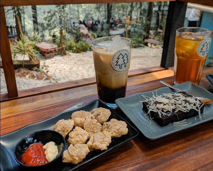 Warkop Trawas via Google Maps Warkop Trawas, 1. Cangkruan Onokabeh, 2. Coffee Oyiend, 3. Dapur Kurasa, 4. Tjingkir Songo, 5. Warung Alas Pinus, 6. Gartenhütte Kaffee und Aussicht, 7. Jungle Cafe, 8. LA VERDE CAFE, 9. Bustan Allaca, 10. Warung Kadutan, 12. KEDAI PIECU, 13. Cafe Sabin, 14. Sehati Cafe, 15. KEDAI KENANGA Trawas, 16. Elok Cafe, 17. Warung Coffee Oyie’nd, 18. Delta Cafe (Tutup), 19. Sunrise Cafe Trawas, 20. Teras Treteh, 21. D, Caffee, 22. WARUNG MEMORI, 23. Warkop Trawas, 24. BACoffee (BumiAngkerCoffee), 25. Gartenhütte. Kaffee und Aussicht, 26. Alas Trawas by Santoso Group (REAL), 27. Dimensi Kopi, 28. SBC ( Sawah Bar Cafe ), 29. Griya Cafe Trawas, 30. Paido Trawas