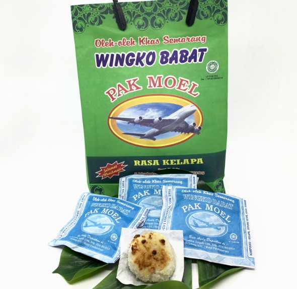 Wingko Babat Pak Moel, 1. Lunpia Gang Lombok , 2. Tahu Gimbal HAJI EDY (sejak 1972), 3. Tahu Pong Gajah Mada Semarang, 4. Pisang Plenet “Pak Yuli”, 5. Bandeng Presto, 6. Kuliner Semarang Mie Ramor, 7. Wingko Babat Pak Moel, 8. Kuliner Semarang Es Puter Cong Lik , 9. Nasi Goreng Babat Pak Karmin Mberok Legendaris , 10. Mie Kopyok Pak Dhuwur, 11. Aneka Nasi Ayam Semarang, 12. Nasi Gandul Pak Memet, 13. Kuliner Semarang Soto Bangkong Pak Sholeh, 14. Wedangan Pak Mardi, 15. Bakso Kakap Pak Wahid, 16. Ayam &amp; Bebek Goreng “Sari Rasa” (Pak Thori), 17. Kuliner Semarang Sate Kalak by Grill On, 18. Gulai Kambing Bustaman Pak Sabar, 19. D’Cost Semarang , 20. Tandhok Iga Bakar dan Kopi, 21. Ayam Goreng Spesial Lombok Idjo, 22. Pasar Semawis aka Warung Semawis, 23. Angkringan Pak Gik Gajahmada, 24. Warung Makan Asem-Asem Koh Liem, 25. Angkringan Gaul Ampiran 3 Semarang, 26. Bakmi Jowo Pak Gareng, 27. Restoran Kampung Laut Semarang, 28. Pesta Keboen Restoran, 29. Soto Pak No Semarang, 30. Mangut Welut Warung Bu Nasima Semarang, 31. Gudeg Koyor Mbak Tum – Peterongan, 32. Nasi Goreng Babat Hengky, 33. Depot Sukses Semarang, 34. Gudeg Abimanyu Semarang, 35. Waroeng Steak &amp; Shake Semarang, 36. Nasi Goreng Babat Pak Taman, 37. Nasi Kebuli Djawas Semarang, 38. Waroeng Kaligarong, 39. Kue Lekker Paimo