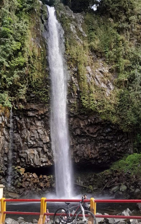 Air Terjun Lembah Harau Trisna Heryanto