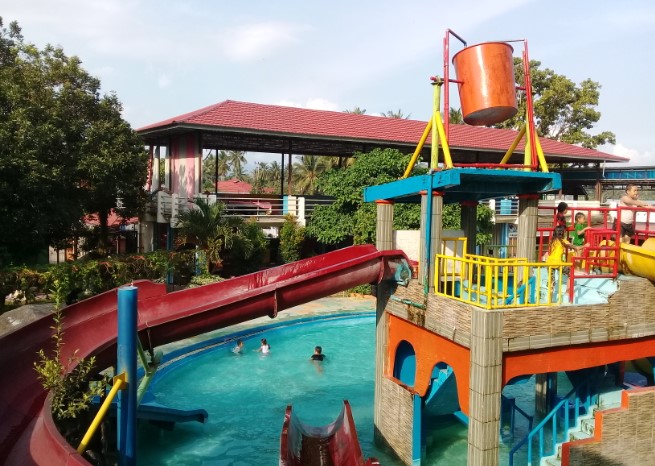 Atlantika Waterboom Payakumbuh Indra Azmi