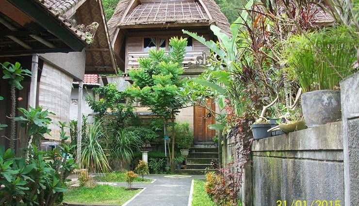 Baruna Cottages via Pegipegi, 1. Bobocabin Kintamani, 2. Sunrise Hill Camp, 3. Alam Caldera Camping, 4. Hideaway Glamping, 5. Lake Garden Bali Villa, 6. Villa Jempana Kintamani, 7. Kintamani Home with View, 8. Triangle House Mount Batur, 9. Volcano Terrace Bali, 10. Baruna Cottages, 11. Wayan Yogi Bed & Breakfast, 12. Lakeside Cottages Kintamani