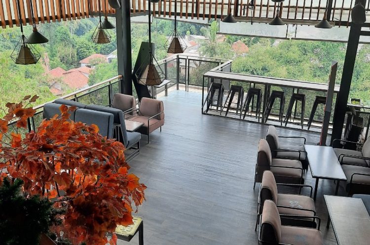 Beranda Depok Cafe & Resto Dyah Arini, 1. Warung Nako, Kopi Nako Depok, 2. JPW Cafe & Garden, 3. Coffee Toffee Margonda 1, 4. Warung Pasta Depok, 5. Kopi Bar, 6. Warung Pancong Mang Kumis & Mang Dadang, 7. Waroeng SS Spesial Sambal, 8. Sop Duren Margonda, 9. Jacob Koffie Huis, 10. Beranda Depok Cafe & Resto, 11. LOUIS CAFE, 12. Warunk Upnormal Margonda, 13. Dadi’s Coffee Garden, 14. Kopi Kotak, 15. Tibumi Kopi, 16. Warkop Pancong, 17. Ghawil Cafe & Coffee, 18. Shirin The Arabian Resto, 19. Green T, 20. Kedai Kopi Fulcaff, 21. Kedai Pancong Lava, 22. Kedai Kopi Kimung, 23. Delysh Coffee, 24. Oseyo, 25. VolksMilk Raden Sanim, 26. Gotti Pizza & Coffee Sukmajaya, 27. Gokana Ramen & Teppan