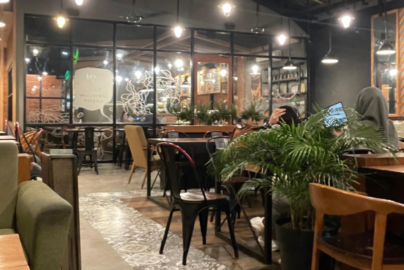 Coffee Toffee Margonda 1 Citra Fitri L, 1. Warung Nako, Kopi Nako Depok, 2. JPW Cafe & Garden, 3. Coffee Toffee Margonda 1, 4. Warung Pasta Depok, 5. Kopi Bar, 6. Warung Pancong Mang Kumis & Mang Dadang, 7. Waroeng SS Spesial Sambal, 8. Sop Duren Margonda, 9. Jacob Koffie Huis, 10. Beranda Depok Cafe & Resto, 11. LOUIS CAFE, 12. Warunk Upnormal Margonda, 13. Dadi’s Coffee Garden, 14. Kopi Kotak, 15. Tibumi Kopi, 16. Warkop Pancong, 17. Ghawil Cafe & Coffee, 18. Shirin The Arabian Resto, 19. Green T, 20. Kedai Kopi Fulcaff, 21. Kedai Pancong Lava, 22. Kedai Kopi Kimung, 23. Delysh Coffee, 24. Oseyo, 25. VolksMilk Raden Sanim, 26. Gotti Pizza & Coffee Sukmajaya, 27. Gokana Ramen & Teppan