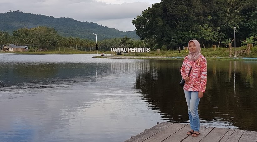 Danau Perintis Rizki Lubis, 1. TIARA Water Park, 2. Pantai Ratu, 3. Benteng Ulanta, 4. Pantai TAMENDAO, 5. Desa Wisata Religi Buboho Bongo, 6. Pulo Cinta Gorontalo, 7. Air Terjun Hiyaliyo Da’a, 8. Air Terjun Permai Taludaa, 9. Pantai Kurenai, 10. Pantai Dunu, 11. Wisata Laut Olele, 12. Pulau Saronde, 13. Pantai Mananggu, 14. Air Terjun Tenilo, 15. Pantai Tenilo, 16. Pantai Bolihutuo, 17. Desa Suku Bajo (Desa Torosiaje), 18. Benteng Otanaha, 19. Wisata Bahari Hiu Paus, 20. Monumen Nani Wartabone, 21. Pantai Pasir Putih Leato, 22. Menara Keagungan Limboto, 23. Pemandian Air Panas Lombongo, 24. Pantai Tangga 2000, 25. Air Terjun Ayuhulalo, 26. Pantai Indah Boalemo, 27. Pusat Karawo, 28. Pantai Botutonuo, 29. Pacuan Karapan Sapi, 30. Teluk Tomini, 31. Kolam Renang Potanga, 32. Pulau Bitila, 33. Wisata Pentadio Resort, 34. Rumah Adat Gorontalo, 35. Wisata Bukit Layang Gorontalo, 36. Masjid Walima Emas Gorontalo, 37. Danau Perintis, 38. Pulau Diyonumo, 39. Danau Limboto, 40. Taman Nasional Bogani Nani Wartabone Gorontalo