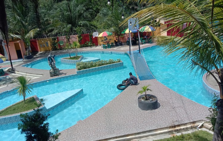 KAMPOENG RABBIT'S KULIM LamanRiau. TV