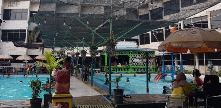 Kolam Renang Ratu Mayang Brilliant Asmit