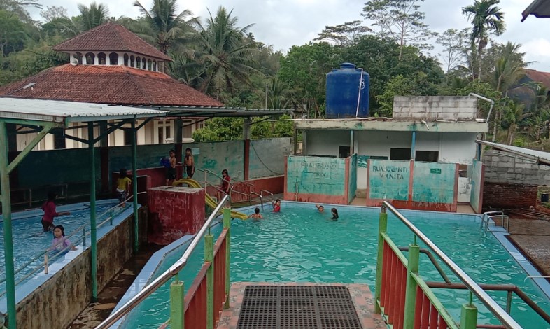 Kolam renang tirta mandala tati hartati, 1. Waterpark Tirta Sumber Jaya Cipangalun, 2. Kolam renang Tirta Pasir Raya, 3. Sukahaji Waterboom , 4. Kolam Renang Tirta Bagja, 5. Kolam Renang Tirta Sejuk, 6. Kolam Renang Cadas Ngampar , 7. Jati Sewu Cibungbang, 8. Kolam Renang D’i Jimat, 9. Kolam Renang Tiara, 10. Kolam Renang Tirta Winaya, 11. Kolam Renang Gunung Daweg, 12. Tirta Nurani, 13. Kolam Renang The Priangan Hotel Ciamis, 14. Kolam renang Tirta Mandala, 15. Kolam Renang Setra Sari, 16. Kolam Renang Cilongok Damai, 17. Kolam Renang Samida Indah