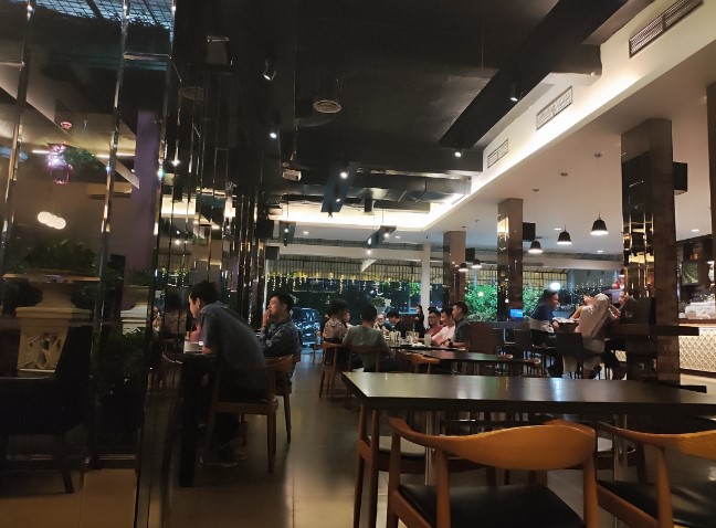 Opal Coffee Gunawan Sukoco, 1. Champion Cafe Medan, 2. Coffee Hitam Putih, 3. Sosmed Cafe Abdullah Lubis, 4. Serayu Coffee, 5. Coffee Box Palang Merah, 6. Ben’s Cafe (Tutup Sementara), 7. Opal Coffee, 8. Jinjit Coffee and bistro, 9. Macehat Coffee, 10. The L.Co Coffee, 11. Lekker Urban Food House Putri Hijau, 12. The Thirty-Six , 13. Desadesa Resto, 14. Cafe Rumah Pohon, 15. Kito Garden Cafe & Resto, 16. Opal Coffee, 17. D’Raja Coffee, 18. Roemah Kopi Wak Noer, 19. Junction Cafe, 20. Brothers Cafe, 21. Tropical Rooftop, 22. House of Brew, 23. Monk’s Coffee Roasters, 24. Kalasua Coffee and Eatery, 25. L’Tropico by Haban, 26. The Edge Restaurant, 27. Lavender The Purple, 28. At Pound, 29. Vulcanic Resto & Bar, 30. Level 02 Rooftop, 31. Purezza Cafe ( Non Halal), 32. Kinley Bistro, 33. Me & Coffee Works, 34. TableTop Board Game Cafe, 35. Kopi Kok Tong Siantar, 36. Kohi91, 37. Arata Coffee, 38. Havana Cafe, 39. Cafe Jalan Semarang