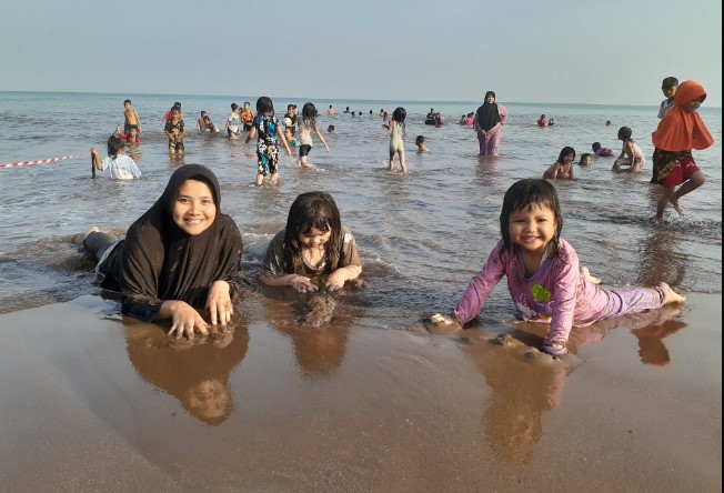 Pantai Caringin Aditya Rahman Adil, Tempat Wisata di Pandeglang Paling Hits, Wisata Sejarah di Pandeglang  , Wisata Religi di Pandeglang, Tempat Wisata di Pandeglang yang Lainnya, Tempat Wisata di Sekitar Pandeglang