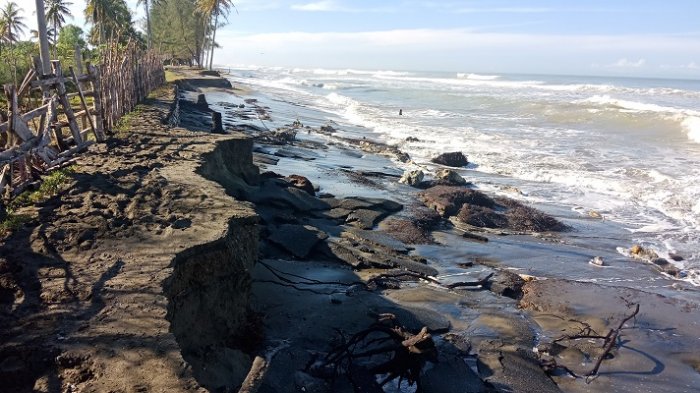 Pantai Cermai, 1. Puncak Singgah Mata, 2. Pantai Naga Permai, 3. Krueng Isep, 4. Bendungan Irigasi Ule Jalan, 5. Pantai Suak Dama /TPI, 6. Pantai Seunagan, 7. Masjid Gudong Buloh, 8. Danau Laut Tadu, 9. Masjid Giok dan Pusat Perkantoran Suka Makmue, 10. Taman Ratu Balqis, 11. Pantai Cermai, 12. Pantai Lhok Raja, 13. Masjid Baburrayyan, 14. Museum Al Qur’an Kuno, 15. Banta Tok Jong Kab, 16. Alue Batee Puteh, 17. Alue Gantung, 18. Wisata Kuliner di Nagan Raya