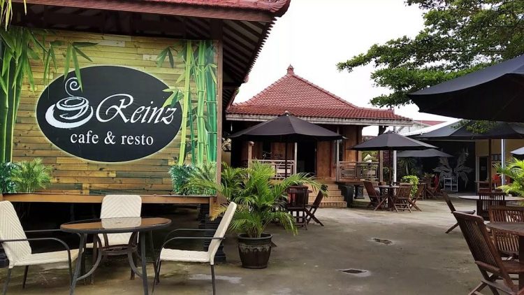 Reinz Cafe &amp; Resto, 1. Rumah Makan Rahayu, 2. Warung Ndeso Sarwo Eco, 3. Warung Makan Pink, 4. RM Cipto Roso Spesial Sop Balungan, 5. Warung Makan Ayam Bakar Salju, 6. Warung Makan Babe, 7. Ayam Goreng – Ayam Bakar Mbak Tari, 8. Soto Kerbau Bu Saki, 9. Ayam Geprek SaKo, 10. Smartresto, 11. Cheese and Steak, 12. RUMAH MAKAN WARISAN IBOE MBAK UTAMI, 13. RUMAH MAKAN PADANG GANEFO 10, 14. WM. Mas Kus Nasi Goreng, 15. Warung Steak Demak, 16. MR. BOY RESTO AND CAFE, 17. RM Kalijaga, 18. Warung Makan Blambangan, 19. RM Buyung Jaya, 20. Griya Dahar Safira, 21. Rumah Makan Pak H. ISMUN 3, 22. Reinz Cafe &amp; Resto, 23. RM. Ilat Jowo, 24. Sate Kambing &amp; Gule Bu Hj. Kholil, 25. Falia Resto