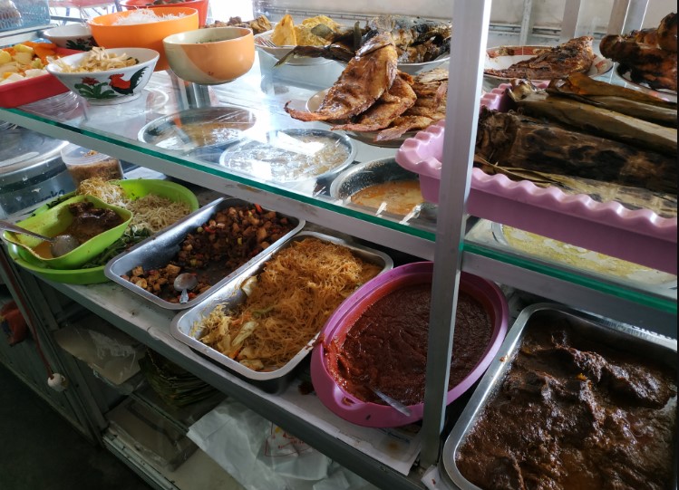 Rumah Makan MBAK SRI JAGO MUDA rio paradika, 1. RM Serba Sambal Grobogan, 2. Danau Resto Purwodadi, 3. Rumah Makan Soybean Resto, 4. Rumah Makan Sambung Roso, 5. RM Raharjo Garang Asem, 6. Rm. Gubug Istana II, 7. Rumah Makan Ratna Arga Tirta, 8. Rumah Makan Lesehan Mbak Kar, 9. R.M. Sedep Yanto Ganjar Becek &amp; Sate Kerbau, 10. RM Noroyono Pak Djamin, 11. Pusat Kuliner Purwodadi, 12. Cafe &amp; Resto Pring Ndeso, 13. Dapoer Emak Purwodadi, 14. D’Lans Resto, 15. DEJAVU RESTO &amp; CAFE, 16. Pelangi Resto &amp; Cafe Purwodadi, 17. Warung Makan Ocha, 18. Rumah Makan MBAK SRI JAGO MUDA, 19. Rumah Makan Padang Simpang Mawar, 20. Warung Makan Ibu Hj. Kadri, 21. SUKA RASA RESTO, 22. Ayam Kremes Purwodadi, 23. Waroeng Soto Noroyono, 24. Warung Mbah Sum, 25. Babalu Crab, 26. Omah Angkringan, 27. Warung Makan Mbak Ping