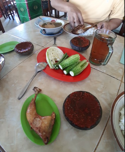 Rumah Makan Pak Tarwud via Google Maps Elda Dheiva Amelinda, 1. Rumah Makan Alang Alang, 2. Sate Kambing Muda H. Suharjo, 3. Rumah Makan Intan Jatibarang, 4. Rumah Makan Ohio, 5. RM Mantap, 6. Warung Makan Lengko Wari, 7. RM Djitoe Rajane Sambel Balongan, 8. Rumah Makan Lesehan Nur Anisa, 9. Warung Makan Sate Blengong Bu Kijah Brebes, 10. Rumah Makan Ronah, 11. RM Sate H. Moei, 12. RM. SATE KARYO, 13. Rumah Makan Putri H. Jahid, 14. RM Simpati, Jl Gor Brebes, 15. Warung Alas Daun – Warung Makan Paling Enak di Rest Area KM 260 Brebes, 16. Rumah Makan H. Dahlan, 17. Rumah Makan Kedung Roso, 18. Kupat Blengong Kasturi Rajak, 19. Bakso Pak Gimin, 20. Warung Sate Kambing Seger Bpk. Khadiri, 21. Rumah Makan Pak Tarwud, 22. Rumah Makan Putra Minang, 23. Sate Kambing SAKINAH, 24. Bu Nunung Restaurant, 25. Rumah Makan Kita Pejagan
