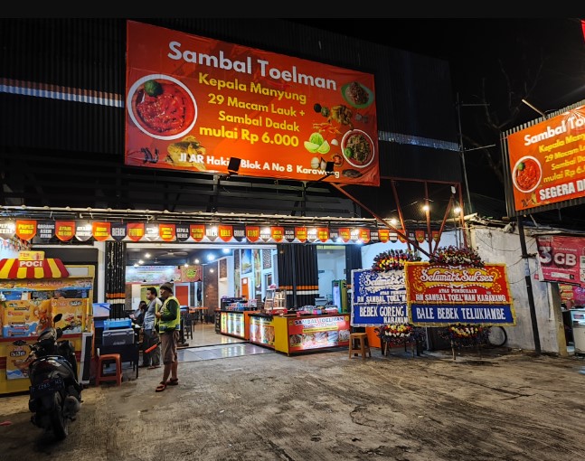 Sambal Toelman Bebek Pak ndut, 1. Rumah Makan Khas Sunda Cibiuk, 2. Bebek Kaleyo, 3. Sindang Reret Restaurant, 4. Mie XP, 5. Restoran &amp; Pemancingan Mang Ajo, 6. Restaurant Lebak Sari Indah, 7. Rumah Makan Indo Alam Sari, 8. Pepes Walahar H. Dirja, 9. SHSD Sambel Hejo Sambel Dadak, 10. Ayam Bakar Celup Mang Rojak, 11. Restoran Alam Ceria, 12. Soto Tangkar Nang Nean, 13. Rumah Makan Pawon Sae, 14. Telaga Traditional Resto, 15. Rumah Makan Soto Gempol Karawang, 16. Ratu Penyet, 17. Seafood Kiloan Ala Teh Empop, 18. RAJA SORABI HIJAU, 19. Bebek dan Ayam Goreng Pak Ndut, 20. Rumah makan saung kabogoh, 21. RM Dukuh, 22. RM. Waroeng Desa, 23. Restoran Ratu Galuh Seafood, 24. Ayam Bakar Taliwang HSA (Tutup), 25. Inaho Japanese Restaurant, 26. Sambal Toelman, 27. Hai Wang Chinese, 28. Tahu Bumbu Sari Rasa, 29. Gabus Pucung Ala Warung Mandiri