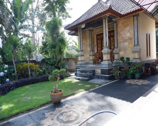 Songan Homestay via Booking, 1. Triangle House Mount Batur, 2. BALI ASTETIC VILLA, 3. Villa Jempana, 4. Mount Batur Villa, 5. Sari Sky Villa, 6. Volcano Terrace Bali, 7. Batur Panorama, 8. Batur Green Hill, 9. Tampurhyang View, 10. Lake Batur Cottages, 11. The Ayu Kintamani, 12. Villa Danu, 13. Songan Homestay, 14. Tiing Bali Guest House