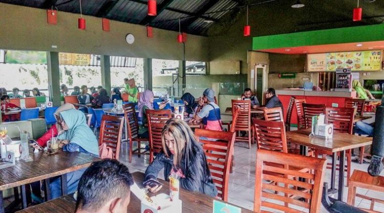 Smartresto Toddler Climber Adventure, 1. Rumah Makan Rahayu, 2. Warung Ndeso Sarwo Eco, 3. Warung Makan Pink, 4. RM Cipto Roso Spesial Sop Balungan, 5. Warung Makan Ayam Bakar Salju, 6. Warung Makan Babe, 7. Ayam Goreng – Ayam Bakar Mbak Tari, 8. Soto Kerbau Bu Saki, 9. Ayam Geprek SaKo, 10. Smartresto, 11. Cheese and Steak, 12. RUMAH MAKAN WARISAN IBOE MBAK UTAMI, 13. RUMAH MAKAN PADANG GANEFO 10, 14. WM. Mas Kus Nasi Goreng, 15. Warung Steak Demak, 16. MR. BOY RESTO AND CAFE, 17. RM Kalijaga, 18. Warung Makan Blambangan, 19. RM Buyung Jaya, 20. Griya Dahar Safira, 21. Rumah Makan Pak H. ISMUN 3, 22. Reinz Cafe &amp; Resto, 23. RM. Ilat Jowo, 24. Sate Kambing &amp; Gule Bu Hj. Kholil, 25. Falia Resto