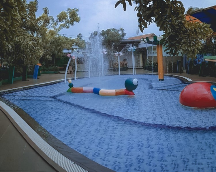 TAMAN PRAWATASARI CIANJUR JABAR Ibey Pratama, 1. Cianjur City Park, 2. TAMAN PRAWATASARI, 3. The Jhon’s Cianjur Aquatic Resort, 4. The Bagelen Son Cianjur, 5. Kolam Renang Tias Wisata Rancagoong, 6. Kolam Renang Bravo Camp Ground, 7. Kolam Renang Big Ben Waterpark, 8. Kolam Renang Bukit Kalimaya Indah, 9. Kolam Renang GOR Bayu Jangari, 10. Bris Waterpark, 11. Kolam Renang Panorama Jangari, 12. Kolam Renang Kota Bunga, 13. Kolam Renang The Queen, 14. Kolam Renang BCNY, 15. Kolam Renang Cirumput, 16. Kolam Renang Tirta Braja, 17. Cianjur Asri Water Park, 18. Kolam Renang DJ Family Cimuti, 19. Kolam Renang Elshafah