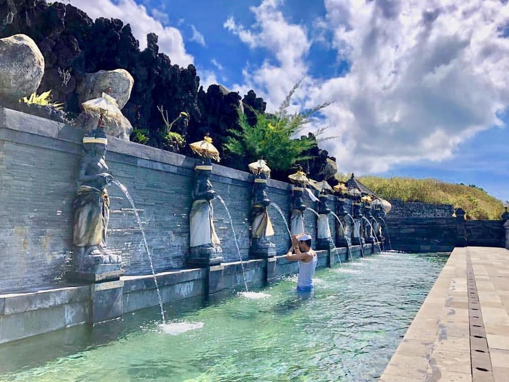 Tirta Pancoran Solas Pura Pelisan, 1. Gunung Batur, 2. Danau Batur, 3. Museum Geopark Batur Kintamani, 4. Sukawana Sunrise Spot, 5. Gunung Abang Kintamani, 6. Hutan Pinus Glagahlinggah Lestari, 7. Puncak Indrakila Trunyan, 8. Toya Devasya Hotspring Waterpark &amp; Camping Ground, 9. Pura Segara Ulun Danu Batur, 10. Tirta Pancoran Solas Pura Pelisan, 11. Desa Wisata Bayung Gede, 12. Desa Penelokan, 13. Pinggan Sunrise Spot, 14. Air Terjun Langgahan, 15. Penelokan View Point, 16. Batur Natural Hot Spring, 17. Desa Adat Penglipuran, 18. Resto Apung Kedisan, 19. Montana del Café, 20. Tegukopi