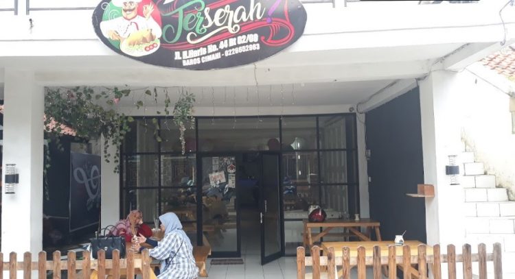 Cafe Terserah nina dewi, 1. Inaka Coffee Cafe, 2. Neka Kopi, 3. Venus Cafe, 4. 372 Kopi Kolmas, 5. Kafe Kupu-kupu, 6. Disini Cafe, 7. Rumah Pinus Coffee &amp; Resto, 8. Sinopsis Space, 9. BADAMI CAFE, 10. Greeone Cafe &amp; Course, 11. Cenghar Kopi , 12. Cimohai Cafe, 13. Kafe Cabin Truck, 14. Eatboss Cimahi (Tutup), 15. Kopi Ngopi, 16. COMMONPLACE, 17. Koffie Tjap Slawe (Tutup), 18. Giggle Box Cafe, 19. Kopi Simpang 80 Cafe, 20. Cafe Venus Bandung, 21. Bekha Coffee Cafe, 22. Erflog Cafe &amp; Resto Cimahi, 23. Kopi Paste Cimahi, 24. Hammer Coffee, 25. Jatuhati Coffee, Tea &amp; Eatery, 26. Waktuluang Coffee Cafe, 27. Eltabo Coffee, 28. KopiSoe Cimahi, 29. A Lot Of Coffee, 30. Osiris Coffee Cimahi, 31. Green Leaf Baros (Tutup), 32. NAMA COFFEE, 33. Jika Milkbar, 34. Kaditu Coffee Cafe, 35. The Casturi Cafe, 36. CLOSEFRIEND COFFEE, 38. Cafe Domisol, 39. Kanda Coffee “Cafe and Resto” – Angkringan Bapa Ampi, 40. Cafe Terserah (Tutup), 41. Coffee n’ Friends, 42. Dahari Resto Cafe, 43. Sejoli Coffee &amp; Roastery, 44. Duduk Cerita Coffee, 45. Cafe Garage 81