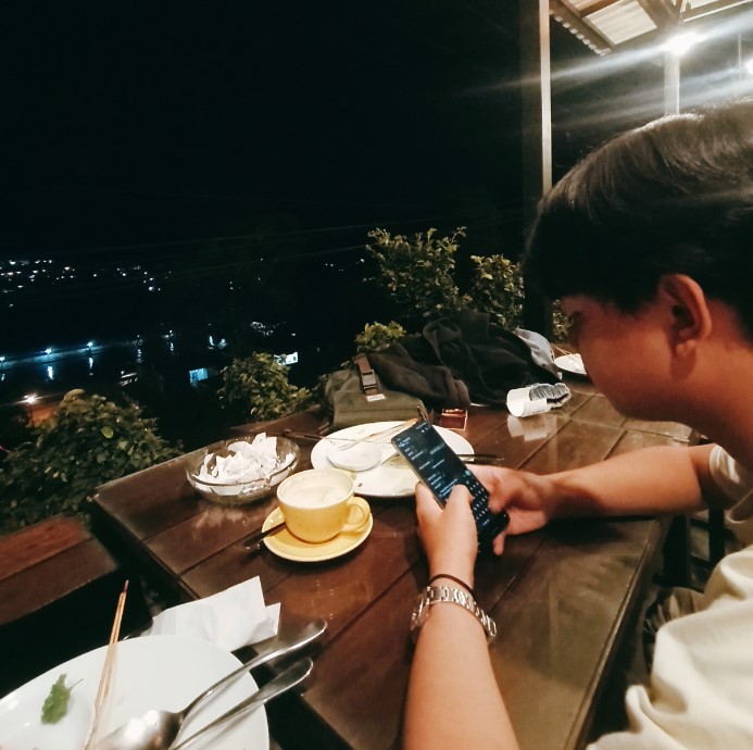 1. Inaka Coffee Cafe, 2. Neka Kopi, 3. Venus Cafe, 4. 372 Kopi Kolmas, 5. Kafe Kupu-kupu, 6. Disini Cafe, 7. Rumah Pinus Coffee &amp; Resto, 8. Sinopsis Space, 9. BADAMI CAFE, 10. Greeone Cafe &amp; Course, 11. Cenghar Kopi , 12. Cimohai Cafe, 13. Kafe Cabin Truck, 14. Eatboss Cimahi (Tutup), 15. Kopi Ngopi, 16. COMMONPLACE, 17. Koffie Tjap Slawe (Tutup), 18. Giggle Box Cafe, 19. Kopi Simpang 80 Cafe, 20. Cafe Venus Bandung, 21. Bekha Coffee Cafe, 22. Erflog Cafe &amp; Resto Cimahi, 23. Kopi Paste Cimahi, 24. Hammer Coffee, 25. Jatuhati Coffee, Tea &amp; Eatery, 26. Waktuluang Coffee Cafe, 27. Eltabo Coffee, 28. KopiSoe Cimahi, 29. A Lot Of Coffee, 30. Osiris Coffee Cimahi, 31. Green Leaf Baros (Tutup), 32. NAMA COFFEE, 33. Jika Milkbar, 34. Kaditu Coffee Cafe, 35. The Casturi Cafe, 36. CLOSEFRIEND COFFEE, 38. Cafe Domisol, 39. Kanda Coffee “Cafe and Resto” – Angkringan Bapa Ampi, 40. Cafe Terserah (Tutup), 41. Coffee n’ Friends, 42. Dahari Resto Cafe, 43. Sejoli Coffee &amp; Roastery, 44. Duduk Cerita Coffee, 45. Cafe Garage 81