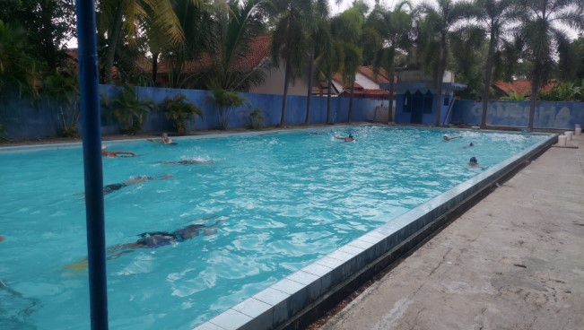 Kolam Renang Ganesha dodi heryadi