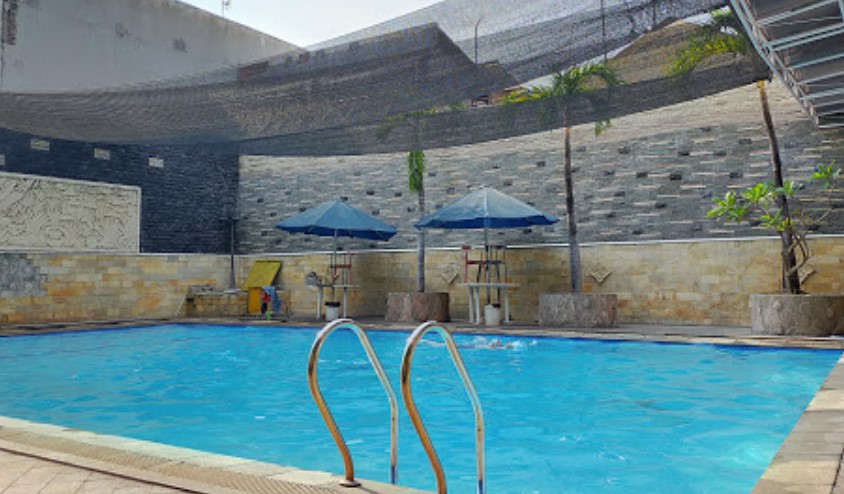 Kolam Renang Fatmaba anisasukma tm, 1. Kolam Renang Atlas Sport Center, 2. Waterpark Kenjeran, 3. Pondok Tjandra Indah Sports Club, 4. Kolam Renang Manyar, 5. Kolam Renang Club House Regency 21, 6. Kolam Renang Hayam Wuruk, 7. Kolam Renang UNESA, 8. Kolam Renang Wisata Bukit Mas, 9. Kolam Renang Fatmaba, 10. Kolam Renang Graha Residence, 11. Kolam Renang Koni Jawa Timur, 12. Kolam Renang Royal Club House, 13. Kolam Renang Rooftop Pool Best Western Papilio Hotel, 14. Kolam Renang Al-Hikmah Sport Center, 15. Queen Victoria Club House, 16. Kolam Renang Jala Krida Tirta, 17. Kolam Renang Pantai Mentari, 18. Kolam Renang The Body Art, 19. Club Puri Mas, 20. Mentari Sport Center, 21. Primalaras Kolam Renang, 22. Kolam Renang Primavera, 23. Kolam Renang Ciputra Gwalk, 24. Kolam Renang Banyu Biru, 25. Kolam Renang Brawijaya, 26. Taman Mansion, 27. Kolam Renang KKO Usman Harun Karang Pilang