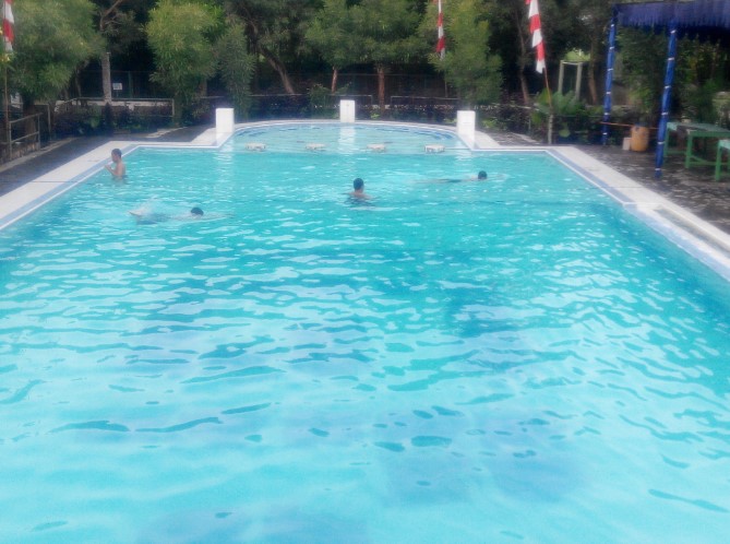 Kolam Renang PG Cepiring KENDAL Raaa, 1. Kolam Renang Boja, 2. Kolam Renang Temon, 3. Kolam Renang Watersix Weleri, 4. Kolam Siblon Susuh Umbul, 5. KOLAM RENANG PROSOTAN PLANTARAN, 6. Kolam Renang PG Cepiring, 7. Kolam renang Tirta Nusantara, 8. TIRTA TEGOREJO, 9. Kolam Renang Sukomulyo, 10. Kolam renang Tirto arum, 11. Sekartama Waterland, 12. Omah’e Opa Waterpark, 13. Kolam Renang Puri Delta Asri 6, 14. Kolam Renang WaterLife, 15. Kolam Renang Sakuntala
