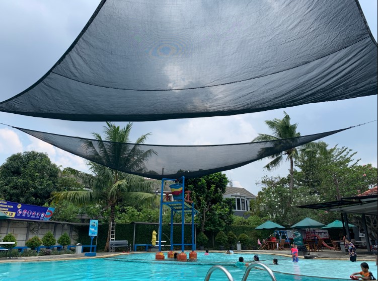 Kolam Renang Permata Bintaro Club House Rahma Levine, 1. Citra Raya Waterworld, 2. Kolam Renang Bali View, 3. Ocean Park, 4. Dasana Xenter Waterpark (DX Waterpark), 5. Amsterdam Waterpark, 6. Batavia Splash Water Adventure, 7. Aladin Aquaplay Karawaci, 8. Fun Park Waterboom, 9. Kolam Renang Situ Gintung, 10. Kolam Renang Modern Tirtamas, 11. Marcopolo Waterpark (Marcopolo Water Adventure), 12. Saiji Water Park (Tutup), 13. Newtown Waterpark, 14. Aryana Aquaplay Kolam Renang Waterpark, 15. Duta Garden Sport Center, 16. Swimming Pool BSD City, 17. Kolam Renang Permata Bintaro Club House, 18. Familia Club House, 19. Kolam Renang Taman Rempoa Indah, 20. Tigaraksa Waterboom, 21. Puri Beta Swimming Pool