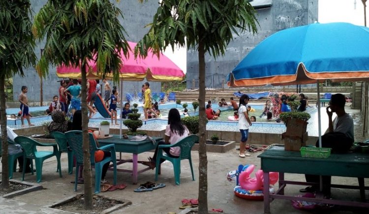 Kolam Renang Puring, 1. Water Park Gading Splash Water / Gading Paradise, 2. Kolam Renang Cempaka Biru, 3. Kolam Renang Alang, 4. Kolam Renang Stadion Candradimuka Gosi (Gold Stadium Internasional), 5. Songging Waterpark (Candi Tirta Pelangi), 6. Kolam Renang Puring, 7. Kolam Renang Anjani, 8. Kolam Renang Tirto Wening, 9. Kolam Renang Tirta Manggala Gombong (Tutup), 10. Bintang Sport Center [BSC] Gombong, 11. Twa Mento Swimming Pool, 12. Wisata Alam Kolam Renang Bukit Dakon, 13. Alami Buayan, 14. Swimming Pool Panjatan, 15. Queen Waterpark, 16. Wisata Air PAP Krakal, 17. Kolam Renang Play Pool, 18. Langen Ujung, 19. Taman Banyu Langit, 20. Fiafipools, 21. Kolam Renang Luangkandang Waterbyurrr, 22. Kolam Renang Pak Gendut, 23. Kolam renang tirto adem