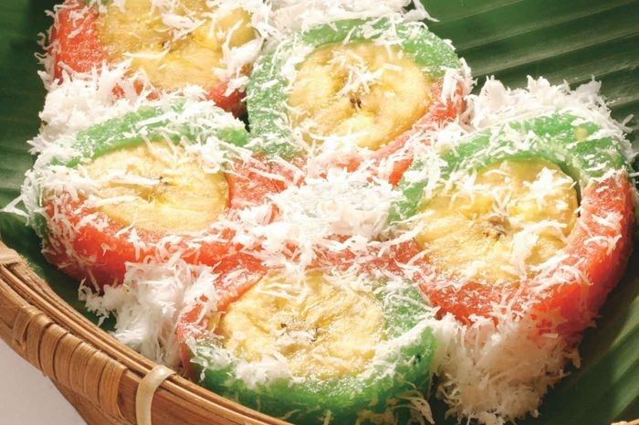 Moto Belong, 1. Kerupuk Bawang, 2. Kaos Qimo, 3. Kerajinan Monel Kalinyamatan, 4. Kerajinan Ukir, 5. Kerajinan Patung, 6. Durian Petruk, 7. Jeruk Jepara, 8. Kacang Listrik, 9. Carang Madu, 10. Kerupuk Tenggiri, 11. Kerupuk Udang Echo, 12. Tenun Troso, 13. Sambal Samtis, 14. Kacang Oven Jepara, 15. Kerajinan Kerang Jepara, 16. Makanan Ringan Rondo Royal, 17. Turuk Bintol, 18. Kayu Kalimasada, 19. Bontosan, 20. Horog-horog, 21. Moto Belong, 22. Singit