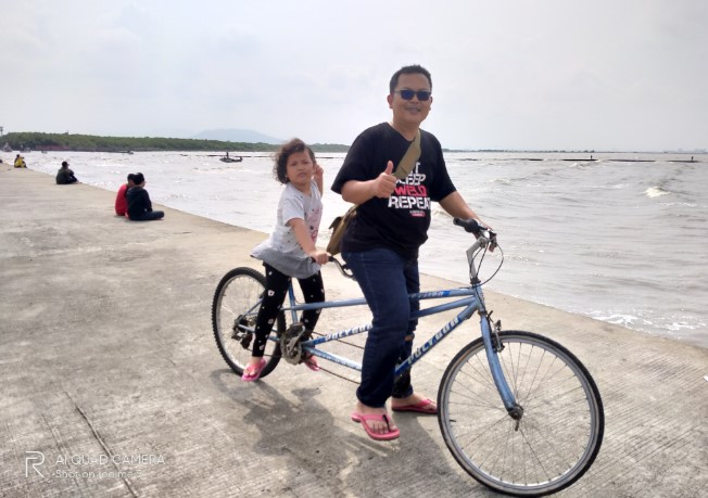 Pantai Gopek Karangantu Asep Awaludin, 1. Taman Wisata MBS, 2. Aqualand Serang, 3. Pantai Cibereum Anyer, 4. Pantai Marbella Anyer, 5. Pantai Sambolo, 6. Pantai Anyer, 7. Rumah Hutan Cilowong, 8. Pulau Lima, 9. Napak Tilas Kerajaan Islam di Serang Banten, 10. Pantai Marina Anyer, 11. Pantai Florida Indah Anyer, 12. Pantai Jambu, 13. Pantai Karang Bolong, 14. Pulau Tunda, 15. Curug Leuwibumi, 16. Situ Rawa Arum, 17. Pulau Sangiang, 18. Pantai Lontar, 19. Vihara Avalokitesvara, 20. Wisata Agro Bukit Waruwangi, 21. Pantai Labuan, 22. Danau Rowa Dano, 23. Cagar Alam Pulau Dua, 24. Danau Tasikardi, 25. Hutan Kayu Putih Kragilan, 26. Gunung Pinang, 27. Masjid Tanpa Kubah, Masjid Pecinan Tinggi, 28. Danau Kaolin Bekas Tambang Pasir Ciomas, 29. Arung Jeram Tubing Cikalumpang, 30. Pemandian Cirahab – Curug Goong, 31. Curug Cigumawang, 32. Curug Leuwi Tomo, 33. Benteng Speelwijk, 34. Alun-alun Barat Kota Serang Banten, 35. Pantai Gopek Karangantu, 36. Kerkhoff, 37. Situs Banten Girang, 38. Museum Negeri Banten, 39. Taman Rekreasi Wulandira, 40. Curug Cikotak, 41. Curug Sawer, 42. Masjid Agung Banten, 42. Pos Pengamatan Gunungapi Krakatau (Pasauran), 44. Goa Cilayang, 45. Curug Betung