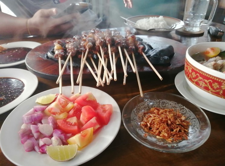 Sate Balibu Kendal Yance Hendrik Willem Raranta, 1. Ken Dedes Resto Pemancingan, 2. Aldila Resto, 3. Rumah Makan & Pancingan Kampoeng Rasa, 4. Tina Rumah Makan, 5. Warung Makan Bu. Puji, 6. Ayam Sako, 7. Rumah Makan Sari Nikmat, 8. RM Bu Sabar, 9. Omah Gedhi Steak & Penyet, 10. Sate Balibu Kendal, 11. Warung Makan Farchat, 12. Warung Makan Lamongan H. Cak Anwar, 13. RM BU Hj. SUBAGIYO, 14. Pondok SEMILIR Baru Special Ayam Goreng Kremes, 15. Warung Makan Prasmanan, 16. RM Salsabil, 17. Waroeng Pangestu, 18. Bu Lumintu Resto, 19. RM Ayam Goreng Bu Fatimah Sambel Kronyos, 20. Ayam Bakar Kopyor & seafood, 21. Gurami Bakar Pak Roni, 22. Lembah Lamerding, 23. Rumah Makan 99 Boja, 24. RM Tiga Putri, 25. TJOKRO EXPRESS, 26. Rumah Makan Budidaya, 27. Nasi Goreng Batas Kota Mak Sam, 28. Mak Nyuuuss Pondok Makan Tradisional, 29. Rumah Makan Kurnia Jawa Timur, 30. Rumah Makan Sari Rasa Weleri Kendal, 31. Warung Lesehan Sekopek Asri