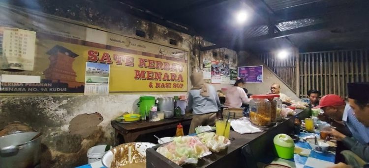 Sate Kebo Menara Razaq Manan Ahmad, 1. Soto Kudus Bu Jatmi, 2. Ramboo Chicken, 3. Super Penyet, 4. Waroeng Cafe 27, 5. Obonk Steak & Ribs, 6. Ikki Resto, 7. Soto Kudus Pak Haji Sulichan, 8. Ulam Sari Resto & Pemancingan, 9. Mie Bandung & Es Teler, 10. RM Lombok Idjo, 11. Nasi Opor Sunggingan, 12. Treend Steak Kudus, 13. Sate Kerbau 57, 14. Warung Nasi Uduk Pak Dar, 15. Golden Resto, 16. Warung Makan Sofis Prasmanan, 17. Greens Bakery & Bistro, 18. RM Kenari, 19. TKP Cafe and Resto, 20. Mak Hol Resto (Non Halal), 12. Warung Kudusan, 13. RM Sedap – Spesial Ayam Bakar, 14. Warung Penyet Lesehan “Mbak Lies”, 15. Garuda Restaurant, 16. Ikan Bakar Pak Untung dan Penyetan, 17. Lentog Tanjung Kudus, 28. Soto Kudus Ramidjan, 30. Warung Makan Dunak Iwak Pitik, 31. Sate Kebo Menara