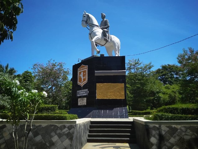 Taman Mayangkara Bima Bagus Pambudhi, 1. Alun – Alun Surabaya, 2. G-Walk, 4. Patung Sura dan Baya, 5. Pasar Malam Kodam Brawijaya, 6. Taman Pelangi, 7. Jembatan Suramadu, 8. Surabaya North Quay, 9. Food Festival Pakuwon City, 10. Patung Suro Boyo Skate &amp; BMX Park, 11. Taman Apsari, 12. Taman Bungkul, 13. Monumen Bambu Runcing, 14. Taman Prestasi Surabaya, 15. House of Sampoerna (Tutup Sementara), 16. Danau Angsa Pakuwon City, 17. Taman Kunang Kunang, 18. Kota Tua Surabaya, 19. Taman Mundu – Taman 10 Nopember, 20. Wisata Perahu Kalimas, 21. Taman Mayangkara, 22. Taman Surya, 23. Kya Kya Surabaya, 24. Taman Persahabatan Korea, 25. Taman Hiburan Rakyat, 26. Taman AIS Nasution Surabaya, 27. Suroboyo Carnival Park (Tutup), 28. Taman Sejarah, 29. Pagoda Tian Ti, 30. Taman Lanjut Usia