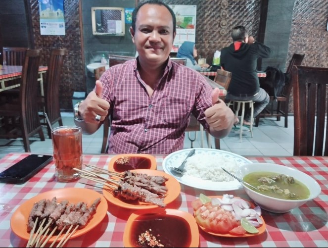 Warung Makan Prasmanan Agung Santoso, 1. Ken Dedes Resto Pemancingan, 2. Aldila Resto, 3. Rumah Makan & Pancingan Kampoeng Rasa, 4. Tina Rumah Makan, 5. Warung Makan Bu. Puji, 6. Ayam Sako, 7. Rumah Makan Sari Nikmat, 8. RM Bu Sabar, 9. Omah Gedhi Steak & Penyet, 10. Sate Balibu Kendal, 11. Warung Makan Farchat, 12. Warung Makan Lamongan H. Cak Anwar, 13. RM BU Hj. SUBAGIYO, 14. Pondok SEMILIR Baru Special Ayam Goreng Kremes, 15. Warung Makan Prasmanan, 16. RM Salsabil, 17. Waroeng Pangestu, 18. Bu Lumintu Resto, 19. RM Ayam Goreng Bu Fatimah Sambel Kronyos, 20. Ayam Bakar Kopyor & seafood, 21. Gurami Bakar Pak Roni, 22. Lembah Lamerding, 23. Rumah Makan 99 Boja, 24. RM Tiga Putri, 25. TJOKRO EXPRESS, 26. Rumah Makan Budidaya, 27. Nasi Goreng Batas Kota Mak Sam, 28. Mak Nyuuuss Pondok Makan Tradisional, 29. Rumah Makan Kurnia Jawa Timur, 30. Rumah Makan Sari Rasa Weleri Kendal, 31. Warung Lesehan Sekopek Asri