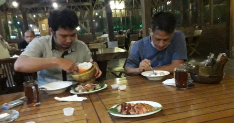 Waroeng Pangestu Subiyanto Totok, 1. Ken Dedes Resto Pemancingan, 2. Aldila Resto, 3. Rumah Makan & Pancingan Kampoeng Rasa, 4. Tina Rumah Makan, 5. Warung Makan Bu. Puji, 6. Ayam Sako, 7. Rumah Makan Sari Nikmat, 8. RM Bu Sabar, 9. Omah Gedhi Steak & Penyet, 10. Sate Balibu Kendal, 11. Warung Makan Farchat, 12. Warung Makan Lamongan H. Cak Anwar, 13. RM BU Hj. SUBAGIYO, 14. Pondok SEMILIR Baru Special Ayam Goreng Kremes, 15. Warung Makan Prasmanan, 16. RM Salsabil, 17. Waroeng Pangestu, 18. Bu Lumintu Resto, 19. RM Ayam Goreng Bu Fatimah Sambel Kronyos, 20. Ayam Bakar Kopyor & seafood, 21. Gurami Bakar Pak Roni, 22. Lembah Lamerding, 23. Rumah Makan 99 Boja, 24. RM Tiga Putri, 25. TJOKRO EXPRESS, 26. Rumah Makan Budidaya, 27. Nasi Goreng Batas Kota Mak Sam, 28. Mak Nyuuuss Pondok Makan Tradisional, 29. Rumah Makan Kurnia Jawa Timur, 30. Rumah Makan Sari Rasa Weleri Kendal, 31. Warung Lesehan Sekopek Asri
