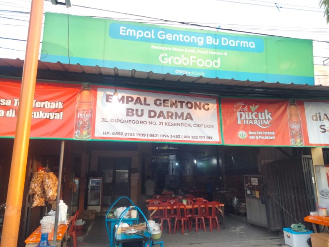 Empal Gentong Bu Darma