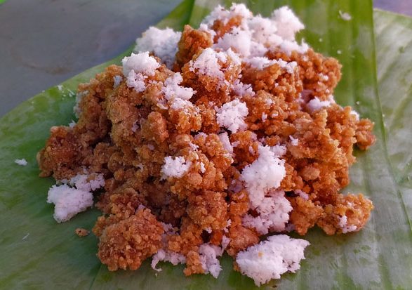 Growol, 1. Sego Megono khas Pekalongan, 2. Tauto, atau Soto Istimewa, 3. Pindang Tetel, 4. Kluban khas Pekalongan, 5. Sate Hayam Wuruk khas Pekalongan, 6. Kerupuk Tahu, 7. Garang Asem khas Pekalongan, 8. Lontong Lemprak, 9. Ganyong, Umbi-umbian Serbaguna, 10. Capret, 11. Kue Lumpang, 12. Getuk khas Pekalongan, 13. Kue Glundung, 14. Ongol-ongol khas Pekalongan, 15. Srintil, 16. Iwel-iwel, 17. Growol, 18. Apem Kesesi, 19. Gemblong, 20. Batik Pekalongan, 21. Limun Oriental, 22. Kopi Tjanting, 23. Ogak Jahe, 24. Keripik Tempe