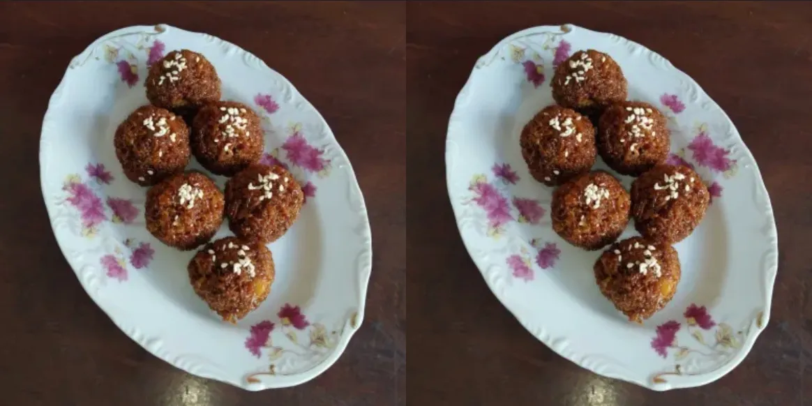 Grubi via Yummy Enggar Nugraheni Putri, 1. Getuk Bolen, 2. Getuk Trio, 3. Klepon Magelang, 4. Jenang, 5. Ampyang atau Gula Kacang, 6. Keripik Getuk, 7. Wajik Magelang, 8. Slondok, 9. Tape Ketan Magelang, 10. Pothil, 11. Permen Tape, 12. Grubi, 13. Tahu Gundul, 14. Keripik Sayur, 15. Buntil Daun Talas, 16. Sate Pisang Miroso, 17. Puyur, 18. Krasikan, 19. Unthuk Cacing, 20. Geblek, 21. Yangko Mochi, 22. Kaos khas Magelang, 23. Miniatur Candi, 24. Kerajinan Pahat Batu, 25. Kerajinan Gerabah, 26. Gendolo Khas Magelang, 27. Kupat Tahu Dompleng Khas Magelang, 28. Wedang Kacang Khas Magelang, 29. Sarung Tenun Khas Magelang, 30. Kerajinan Kerang Khas Magelang, 31. Batik Khas Magelang, 32. Ukiran Kayu dan Tanduk Khas Magelang, 33. Wayang Kertas Khas Magelang, 34. Wayang Kulit Khas Magelang, 35. Miniatur Alat Musik Gamelan