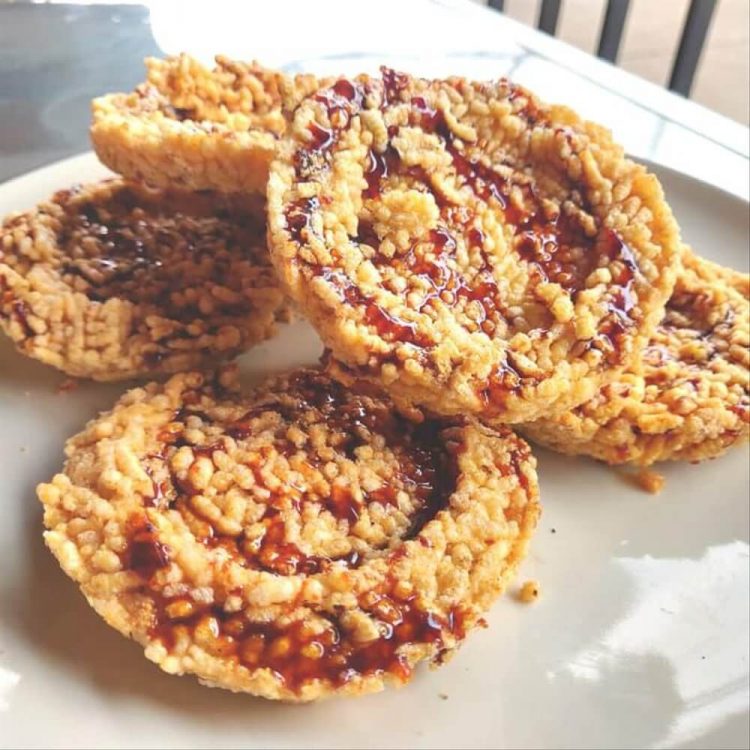 Intip Mini Sragen, 1. Emping Garut, 2. Walangan, 3. Intip Mini Sragen, 5. Gatot Sragen, 6. Keripik Tempe, 7. Dawet Sragen, 8. Wajik, 9. Rengginang Tiwul, 10. Ampyang Sragen, 11. Batu Akik Sangiran, 12. Batik Sragen, 13. Tahu Bakso, 14. Getuk Presiden