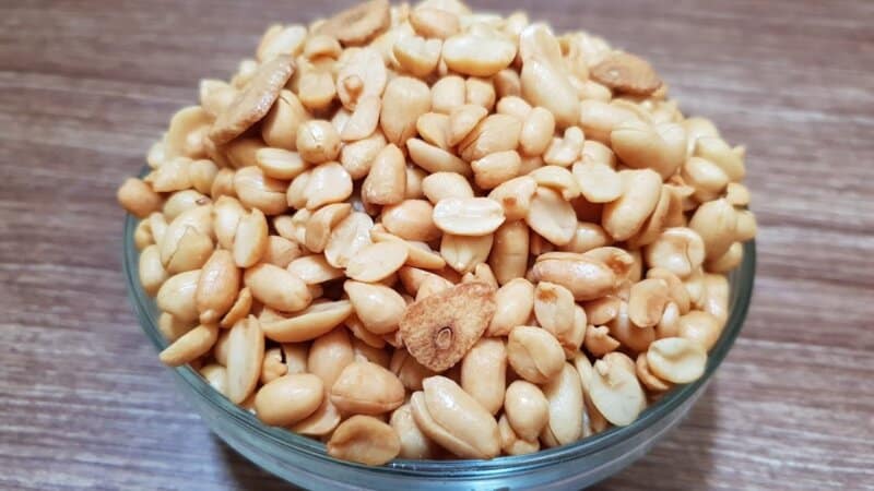 Kacang Bawang Sumber Geulis, 1. Soto Kerbau, 2. Soto Kudus, 3. Sate Kerbau, 4. Lentog Tanjung, 5. Nasi Pindang Kerbau, 6. Garang Asem, 7. Jenang Kudus, 8. Keciput, 9. Ceriping Pisang, 10. Intip Ketan, 11. Jongklong, 12. Madu Mongso, 13. Geplak Sari, 14. Rengginang, 15. Tape Ketan, 16. Soto Kaki Kambing Gang 3, 17. Nasi Opor Sunggingan, 18. Nasi Ayam Mentog Kasmini, 19. Ayam Gongso, 20. Kacang Bawang Sumber Geulis, 21. Sirup Parijoto, 22. Pecel Pakis Colo, 23. Tahu Kecap, 24. Sayur Kangkung Santan, 25. Kopi Jetak, 26. Wedang Pejuh, 27. Wedang Coro, 28. Tahu Telur, 29. Nasi Jangkrik Daun Jati, 30. Lepet, 31. Kopi Muria, 32. Bumbu Pecel, 33. Keripik Kulit Pisang Tanduk, 34. Keripik Pakis, 35. Gethuk Nyimut Kajar, 36. Batik Khas Kudus, 37. Caping Kalo, 38. Kerajinan Bambu Desa Jepang, 39. Kerajinan Limbah Kayu, 40. Kerajinan Tempurung Kelapa, 41. Peci Goni, 42. Peci Pandan
