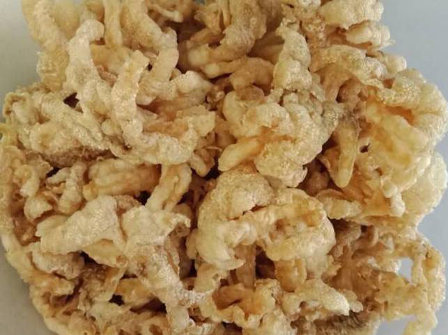 Keripik Kulit Ceker Ayam via Klatenkab, 1. Kue Apem Jatinom, 2. Kepel Ciro Pedan, 3. Getuk Yoko Kurung, 4. Sop Ayam Pak Min, 5. Keripik Belut, 6. Keripik Paru, 7. Keripik Kulit Ceker Ayam, 9. Keripik Tempe, 10. Sego Wiwit, 11. Ayam Panggang Klaten, 12. Sego Gudangan, 13. Nasi Terancam Klaten, 14. Angkringan (HIK) Khas Klaten, 15. Swike Kodok (Non Halal), 16. Rempeyek Ikan Cethul, 17. Wajik Klaten, 18. Peyek Kacang Daun Jeruk, 19. Nasi Tumpang Lethok, 20. Geplak khas Klaten, 21. Dawet Bayat Klaten, 22. Ayam Bakar khas Klaten, 23. Soto Ayam Klaten, 24. Tengkleng Kambing Klaten, 25. Surabi Klaten, 26. Sego Welut, 27. Bakmi Miroso, 28. Slondok, 29. Semprongan, 30. Kepel Klaten, 31. Wayang Kayu