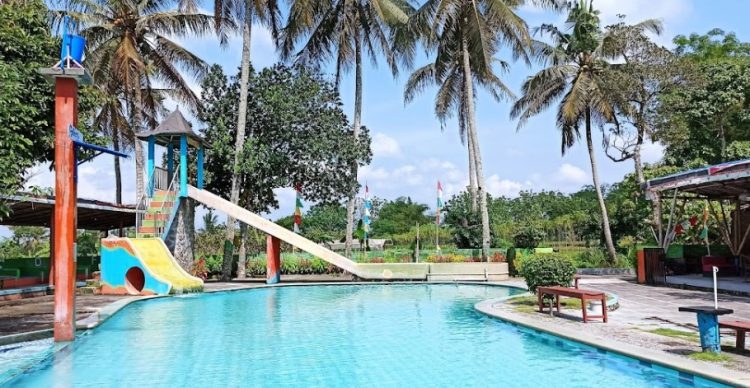 Kolam Renang Cyblon Mr Poloo, 1. Kolam Renang Savitri, 2. Kolam Renang Delta, Penggaron, 3. Kolam Renang Fatima, 4. Kolam Renang Pisangan, 5. Valencia Club House, 6. Kolam Renang Kalinongko, 7. Kali Bangkong, 8. Kolam Renang Tri Grass, 9. Kolam Renang Tirta Gemilang, 10. Kolam Renang Semilir, 11. Kolam Renang Sorli, 12. Sangen Park, 13. Kolam Renang & Outbound Kid Podhojoyo, 14. Kolam Renang Cyblon, 15. Lintang Waterpark Tempuran, 16. Kolam Renang Gladiol, 17. Kolam Renang Karet Mendut, 18. TKL Ecopark – Kolam Renang Kyai Langgeng, 19. Akademi Militer Kolam Renang Soekotjo, 19. Sendang Mudal, 20. Kolam Renang Ngleter